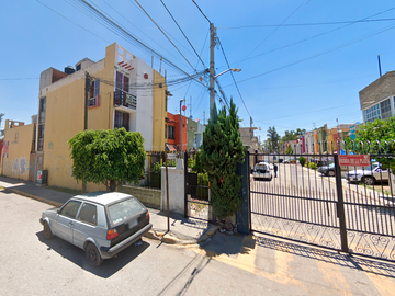 CASA EN CALLE SIERRA DE LA PLATA, JOYAS DE CUAUTITLAN, CUAUTITLAN, ¡NO CREDITOS!