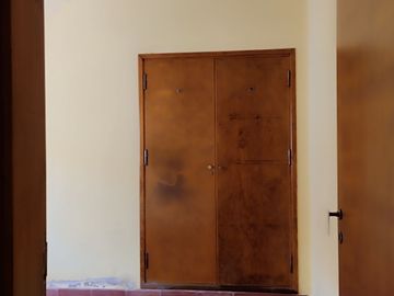 Oportunidad, hermoso Chalet a la venta en barrio residencial, La Falda
