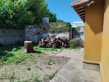 Oportunidad, hermoso Chalet a la venta en barrio residencial, La Falda