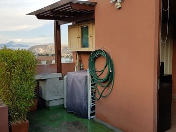 Vendo Casa de 3 Dormitorios  ingresando por la Panamericana Norte Carcelén