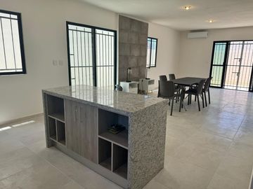 🏡 ¡CASA EN VENTA EN FRACC. DIAMANTE PASEOS OPICHÉN, MÉRIDA! 🌅