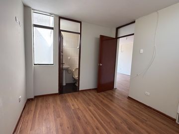VENTA DEPARTAMENTO URB. LAS QUINTANAS