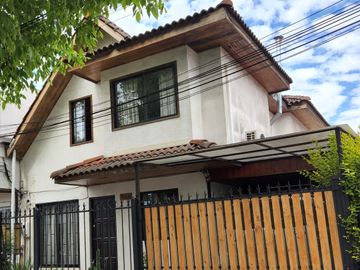 Venta Casa Maipú Pje cerrado Director Supremo, Villa Don Bernardo III