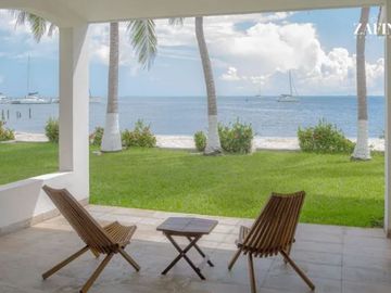 CASA EN VENTA FRENTE AL MAR ZONA HOTELERA CANCUN
