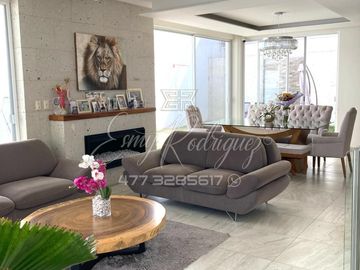 CASA EN VENTA, PORTA TOSCANA, 3 RECÁMARAS CON BAÑO, MODERNA, EQUIPADA, CON VIGILANCIA