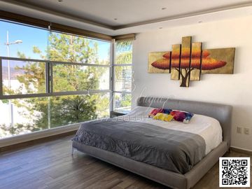 CASA EN VENTA, PORTA TOSCANA, 3 RECÁMARAS CON BAÑO, MODERNA, EQUIPADA, CON VIGILANCIA