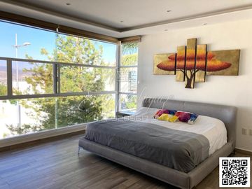 CASA EN VENTA, PORTA TOSCANA, 3 RECÁMARAS CON BAÑO, MODERNA, EQUIPADA, CON VIGILANCIA