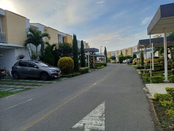 VENDO CASA HACIENDA EL CASTILLO JAMUNDI