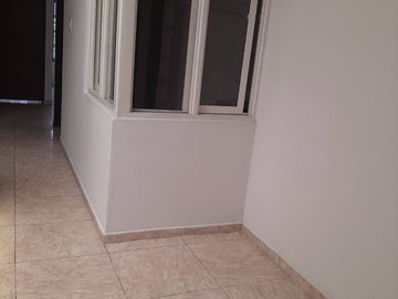Se VENDE AMPLIA CASA de (2) dos plantas independiente / Norte Cali Valle.