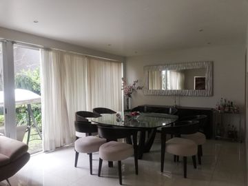 BONITA CASA BIEN UBICADA CON TODOS LOS SERVICOS