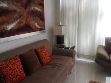 BONITA CASA BIEN UBICADA CON TODOS LOS SERVICOS