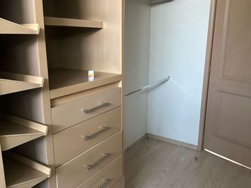 BONITA CASA BIEN UBICADA CON TODOS LOS SERVICOS