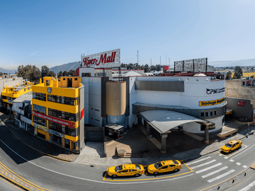 Oficinas en renta - Centro comercial River Mall Valle de los chillos
