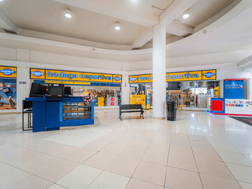Oficinas en renta - Centro comercial River Mall Valle de los chillos