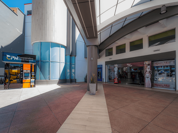 Oficinas en renta - Centro comercial River Mall Valle de los chillos