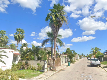 Casa En Venta En Fraccionamiento Las Américas, Mérida Yucatán. Remate Bancario -jmjc20-2