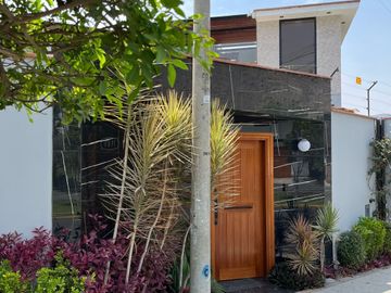 SE ALQUILA HERMOSA CASA SMART 471 M2 RINCONADA DE LAGO 2DA ETA