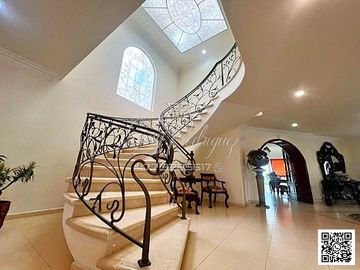 CASA EN VENTA, JARDINES DEL CAMPESTRE, 4 REC CON BAÑO. ALBERCA, EQUIPADA,