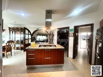 CASA EN VENTA, JARDINES DEL CAMPESTRE, 4 REC CON BAÑO. ALBERCA, EQUIPADA,