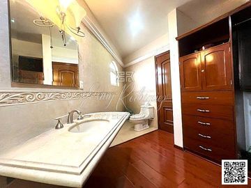 CASA EN VENTA, JARDINES DEL CAMPESTRE, 4 REC CON BAÑO. ALBERCA, EQUIPADA,