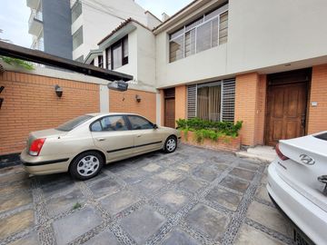 😍🏡Casa en Venta en Las Gardenias Surco🏡😍