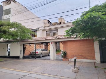 😍🏡Casa en Venta en Las Gardenias Surco🏡😍