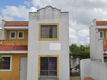 Casa En Venta En Fracc. Las Americas De Merida Yucatan. Remate Bancario Jmjc20-3