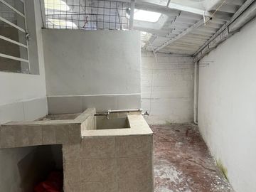 ARRIENDO APARTAESTUDIO EN LA SULTANA, MANIZALES