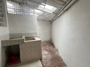 ARRIENDO APARTAESTUDIO EN LA SULTANA, MANIZALES