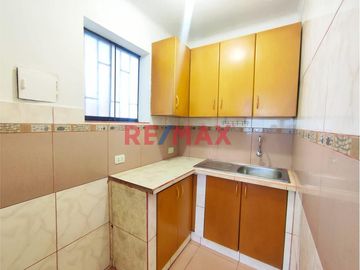 Se Alquila Departamento/Oficina De 61M2 Frente Metro Aramburu Surquillo