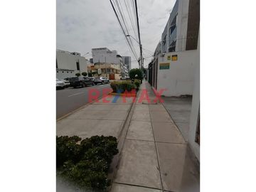 Se Alquila Departamento/Oficina De 61M2 Frente Metro Aramburu Surquillo