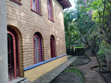 Casa en venta en Tepoztlán Morelos, con excelente ubicación