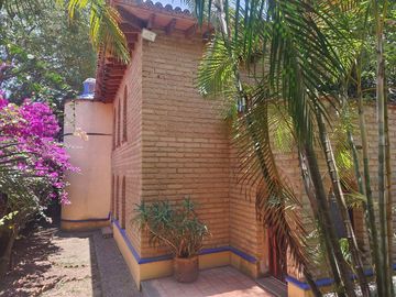Casa en venta en Tepoztlán Morelos, con excelente ubicación