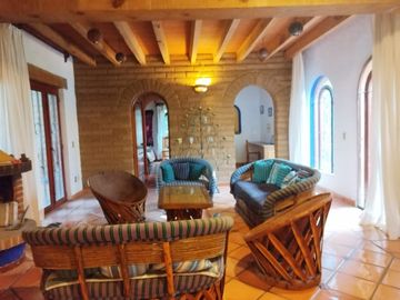 Casa en venta en Tepoztlán Morelos, con excelente ubicación