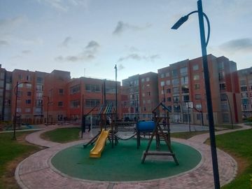 PRECIO DE OPORTUNIDAD APARTAMENTO EN VENTA, PH TERRALUNA CERCA AL CENTRO COMERCIAL TERREROS