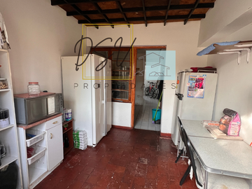 SE VENDE CASA SECTOR AV. FRANCIA INDEPENDENCIA
