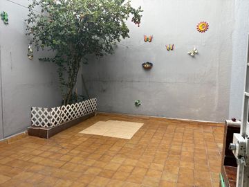 CASA EN VENTA EN BOSQUES DE ARAGON FRACC CON SEGURIDAD PRIVADA