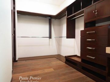 Casa de Lujo Puerta Aqua en Venta Av Universidad como Nueva Zona Dorada Andares Zapopan Punta Premier