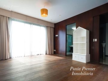 Casa de Lujo Puerta Aqua en Venta Av Universidad como Nueva Zona Dorada Andares Zapopan Punta Premier