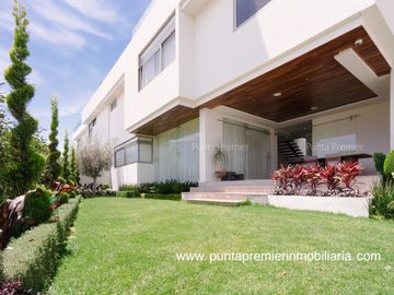 Residencia de lujo en Puerta las Lomas Venta zona Dorada Andares Puerta de Hierro Zapopan.