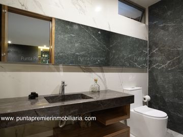Residencia de lujo en Puerta las Lomas Venta zona Dorada Andares Puerta de Hierro Zapopan.