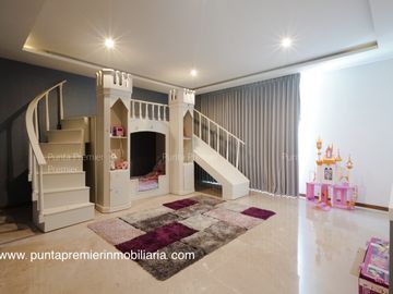 Residencia de lujo en Puerta las Lomas Venta zona Dorada Andares Puerta de Hierro Zapopan.