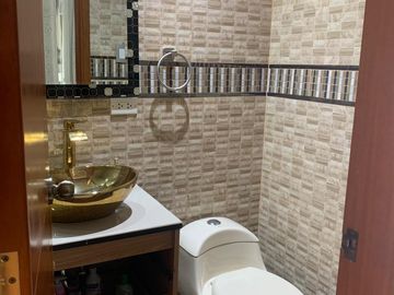 Bajo de Precio Venta De Departamento De 118 M² En Verdolagas 109, Piso 3,  Los Olivos  $ 113,000.00