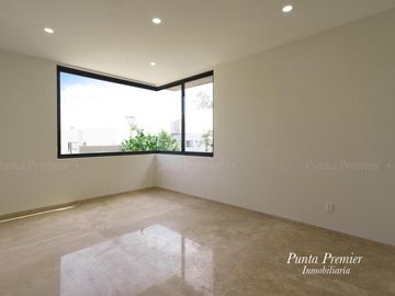 Residencia en Venta Nueva Abadia de Lujo Av. Universidad Zona andares Puerta de Hierro Zapopan
