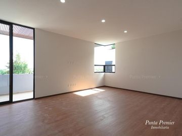 Residencia en Venta Nueva Abadia de Lujo Av. Universidad Zona andares Puerta de Hierro Zapopan