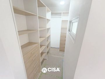 VENTA DE AMPLIA Y HERMOSA CASA SAN BORJA