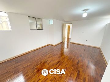 VENTA DE AMPLIA Y HERMOSA CASA SAN BORJA