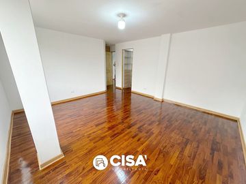 VENTA DE AMPLIA Y HERMOSA CASA SAN BORJA