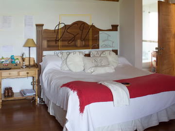 SE VENDE CASA HACIENDA CHICUREO  PIEDRA ROJA COLINA