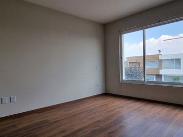 CASA EN VENTA PROTOTIPO MILAN CON AMPLIACION FRACC. BOSQUE DE LAS FUENTES A 13 MINUTOS DE GALERIAS METEPEC